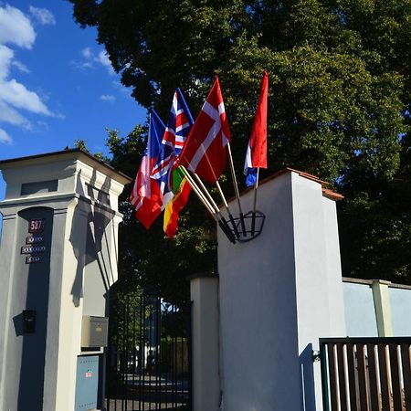 Penzion Vila Elektra Bechyně Exteriör bild