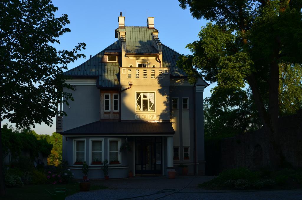 Penzion Vila Elektra Bechyně Exteriör bild