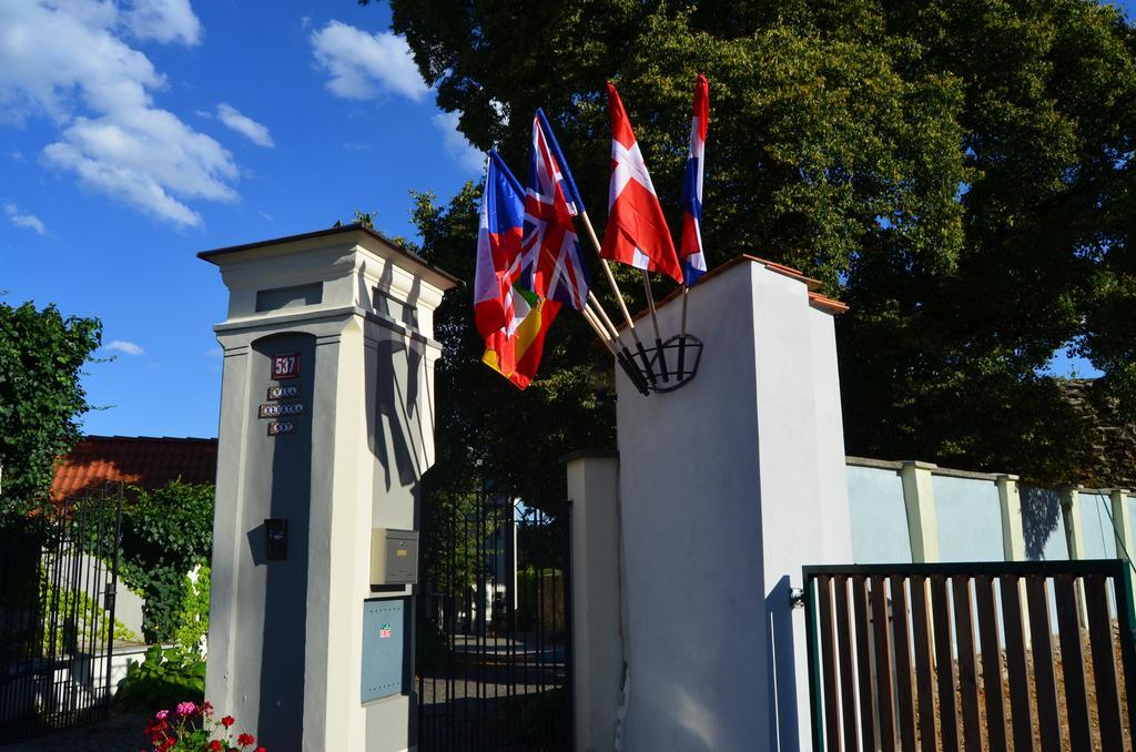 Penzion Vila Elektra Bechyně Exteriör bild
