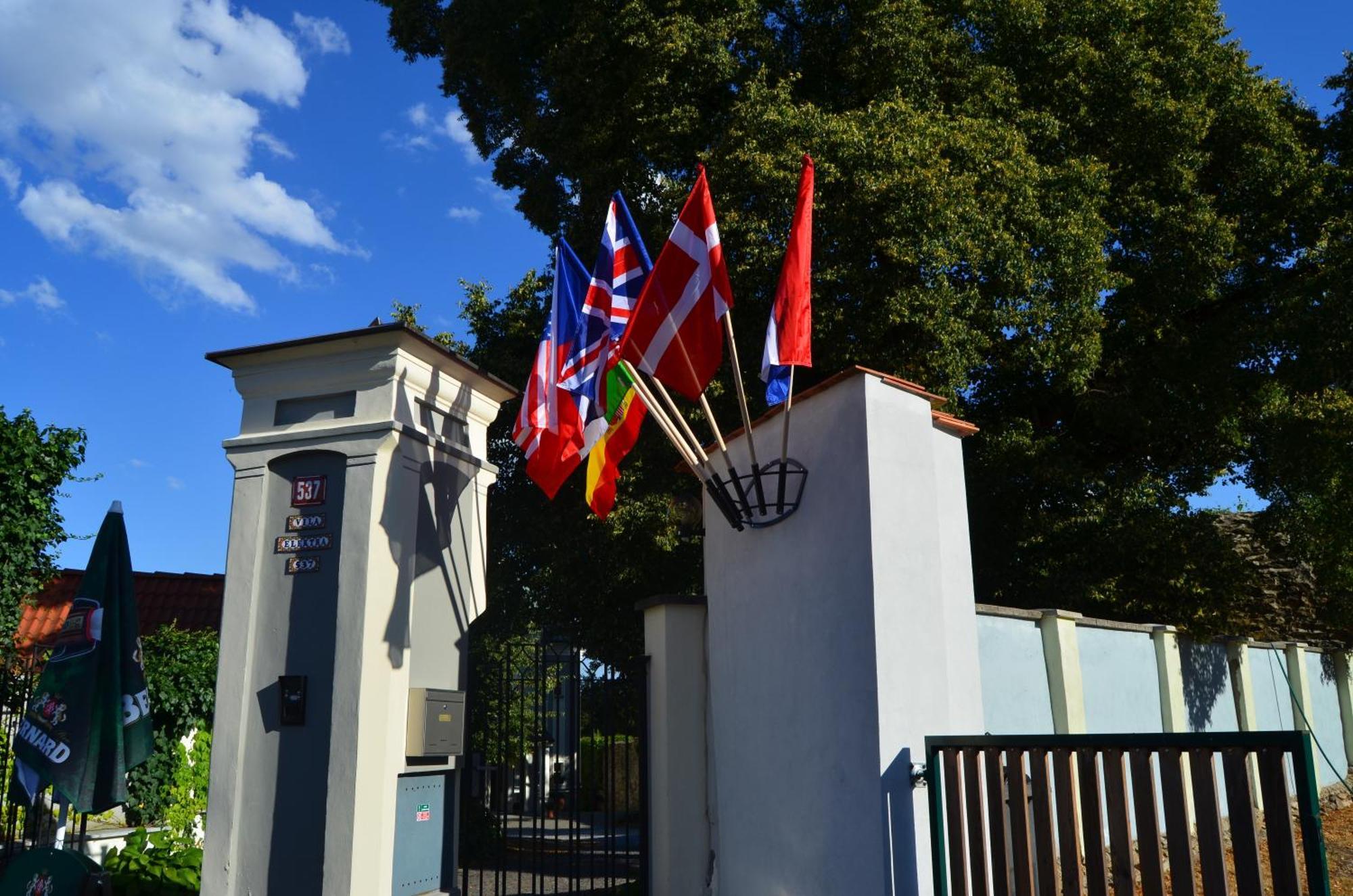 Penzion Vila Elektra Bechyně Exteriör bild