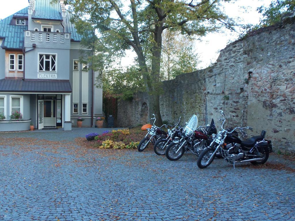 Penzion Vila Elektra Bechyně Exteriör bild